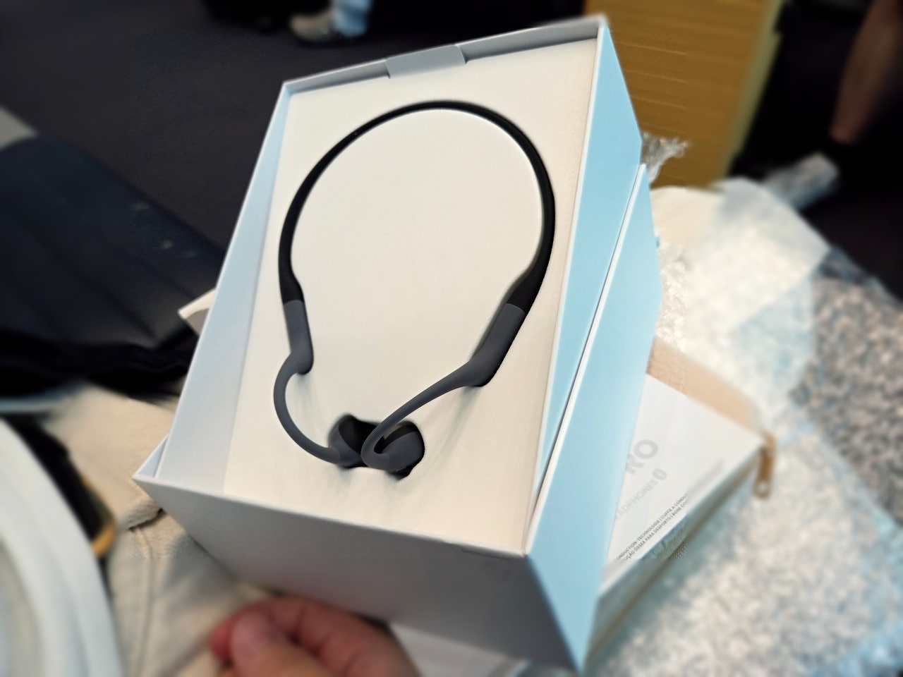 런닝이어폰,샥즈,오픈형이어폰,러닝이어폰,무선이어폰,블루투스이어폰,운동이어폰,골전도이어폰