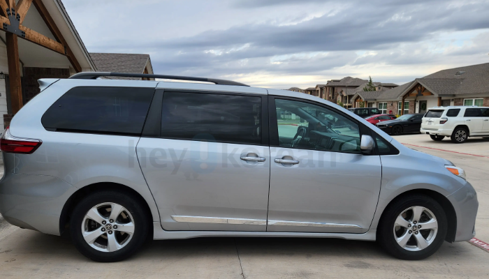 도요타 시에나 중고차 가격 시세표 연비