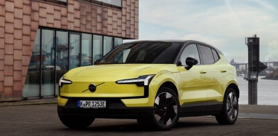 [한정판매 전기 SUV] 볼보 EX30 모스 옐로우 에디션, 가격 사양 보조금