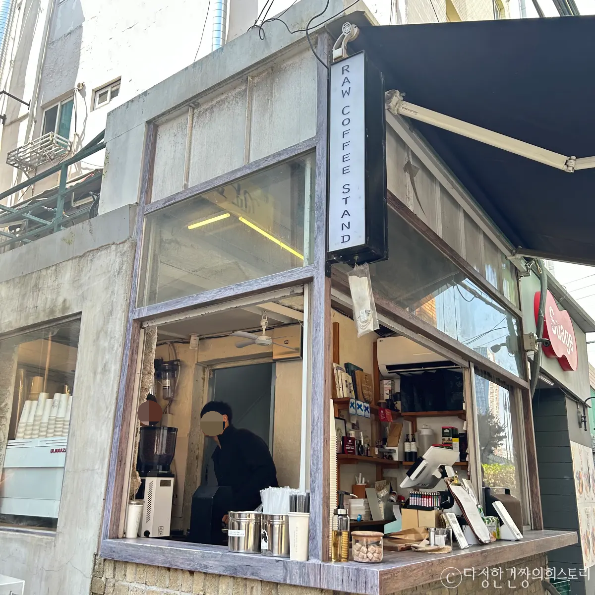 lowcoffeestand_seongsu_exterior