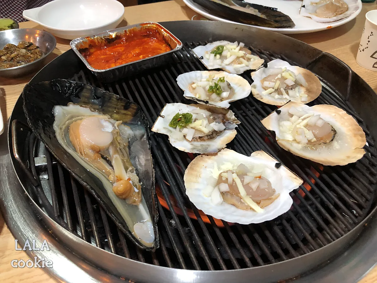 대구-달서구-상인동-조개구이-맛집-아싸가리비-가리비와-키조개-구이-치즈-올린-모습