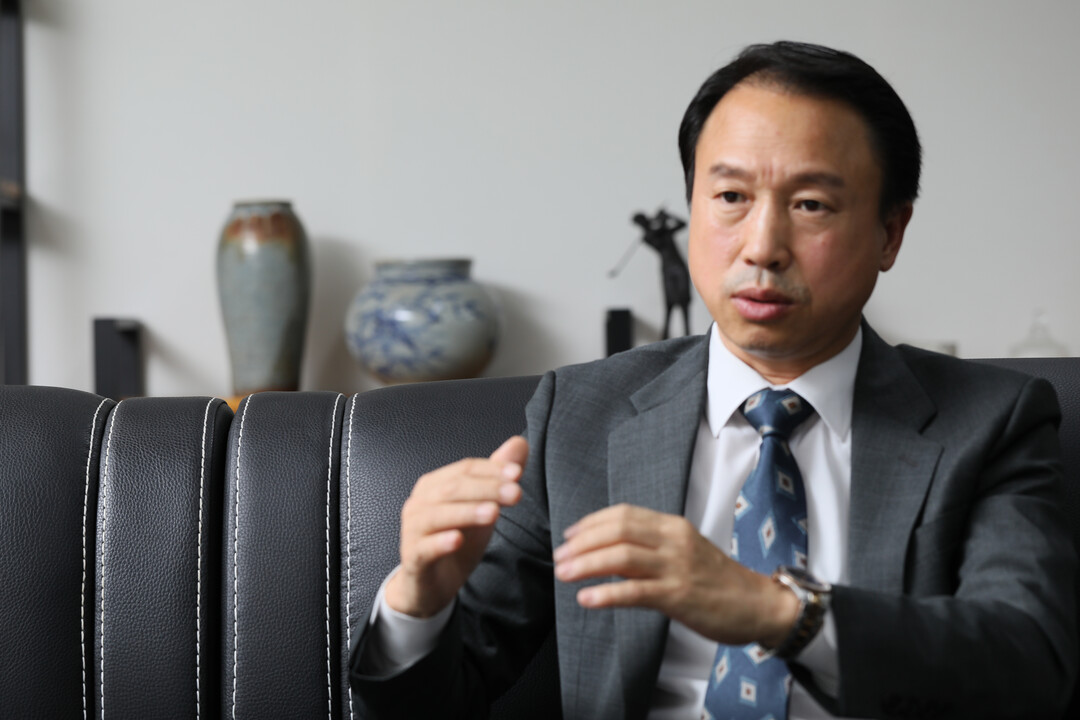 육광심 호텔 학교 이사장 프로필