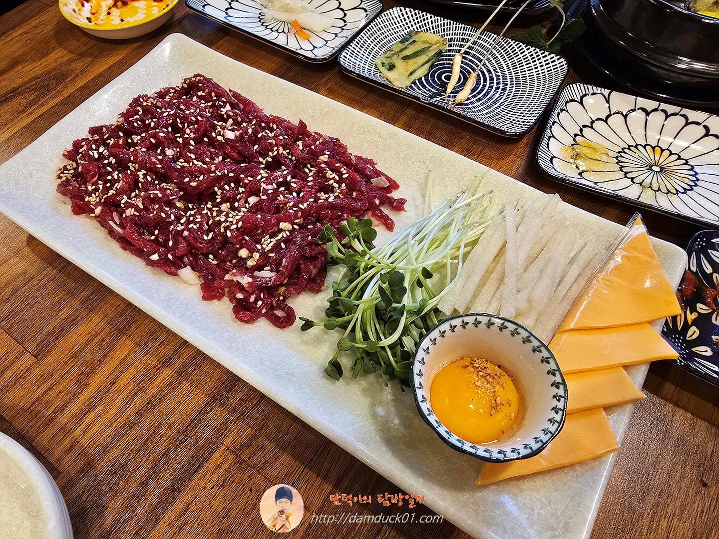 한우육회 (뭉티기 육회)