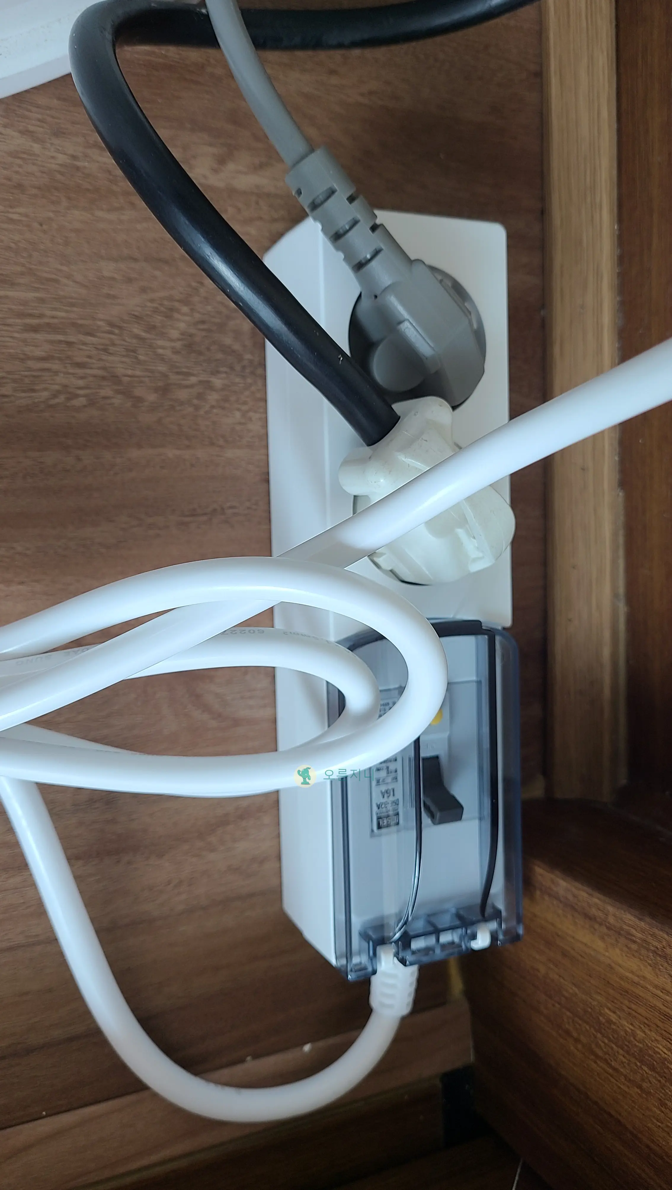 에어컨용-콘센트-고용량-4000W-연결