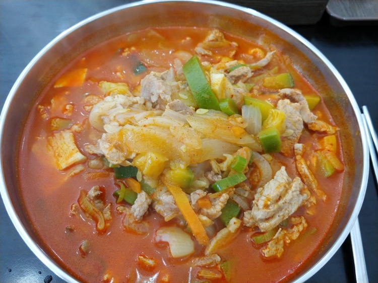 네모세모 전주 송천동 맛집 얼큰 돼지국밥, 애호박 찌개국밥 맛있는 국밥집