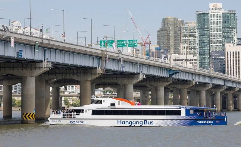 오세훈 수백억 혈세 낭비 - 한강버스, 교통혁신의 해답일까?