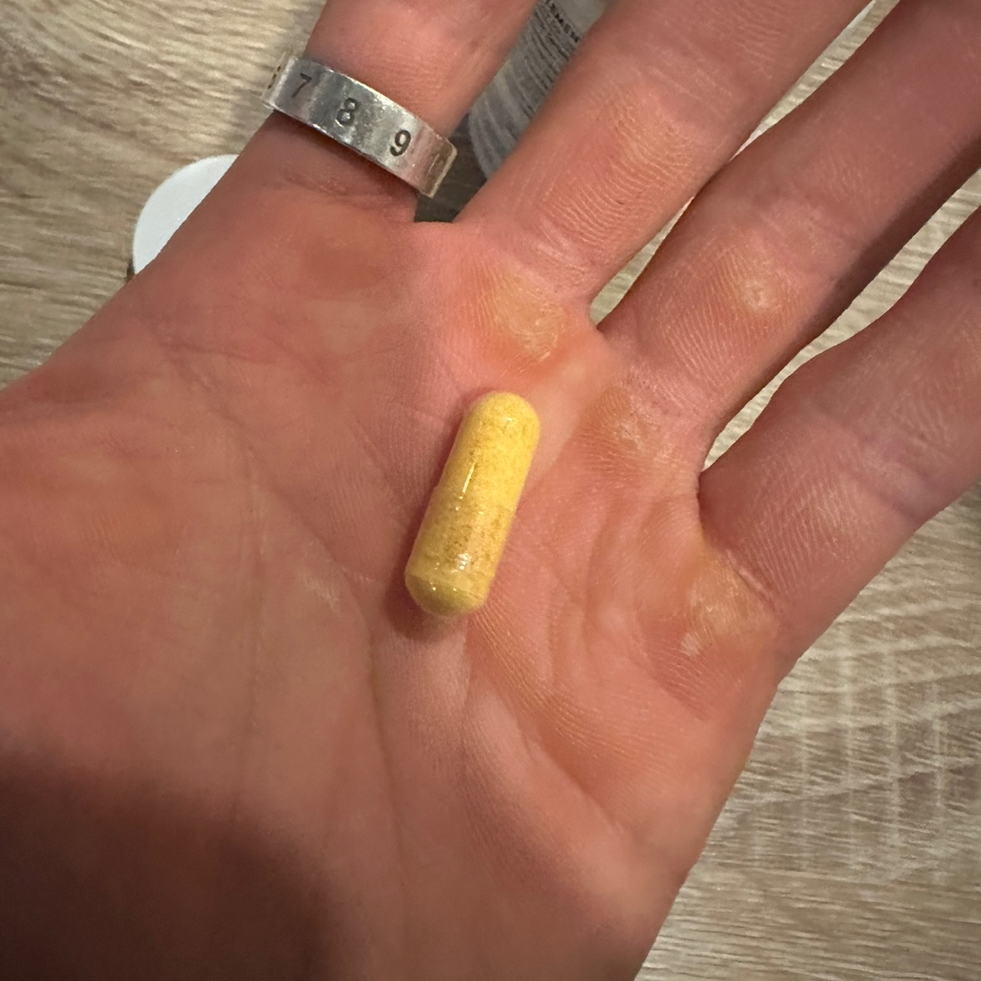 캡슐 형태의 영양제 사진