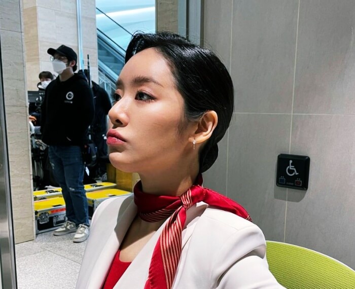 스튜어디스-유니폼입은-차주영