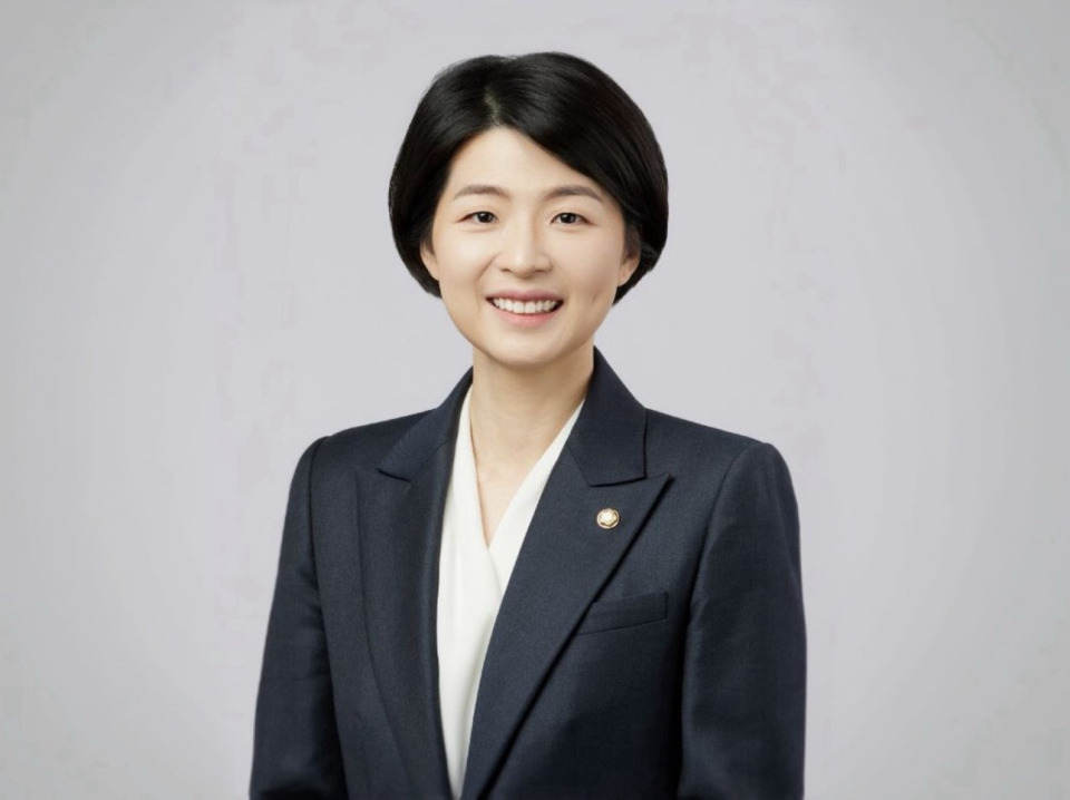 2026년 국회에서 활동하는 한지아 의원