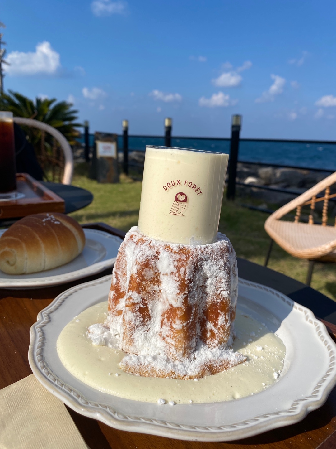 제주공항 용두암 용두암해변 비행기포토존 오션뷰 팡도르 시그니처메뉴 듀포레 대형카페 주차 리뷰 추천