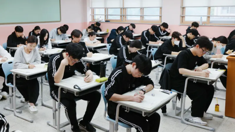 2025 수능 선물 추천&amp;#44; 수능 선물 베스트 10&amp;#44; 기프티콘 선물&amp;#44; 현금 수능 선물&amp;#44; 대학 굿즈 추천&amp;#44; 수험생 선물&amp;#44; 수능 디저트 추천&amp;#44; 수능 시즌 한정 디저트&amp;#44; 수능 문화 티켓&amp;#44; 수험표 할인 혜택&amp;#44; 수능 손편지 아이디어&amp;#44; DIY 응원 키트&amp;#44; 명품 지갑 추천&amp;#44; 수능 가성비 선물&amp;#44; 수능 실용 선물&amp;#44; SNS 인증템&amp;#44; 수능 응원 메시지&amp;#44; 수능 선물 후기