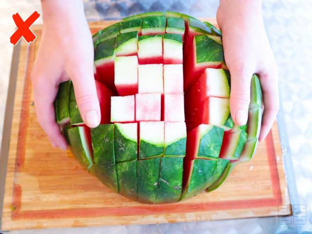 수박 먹기좋게 자르는법 한입크기