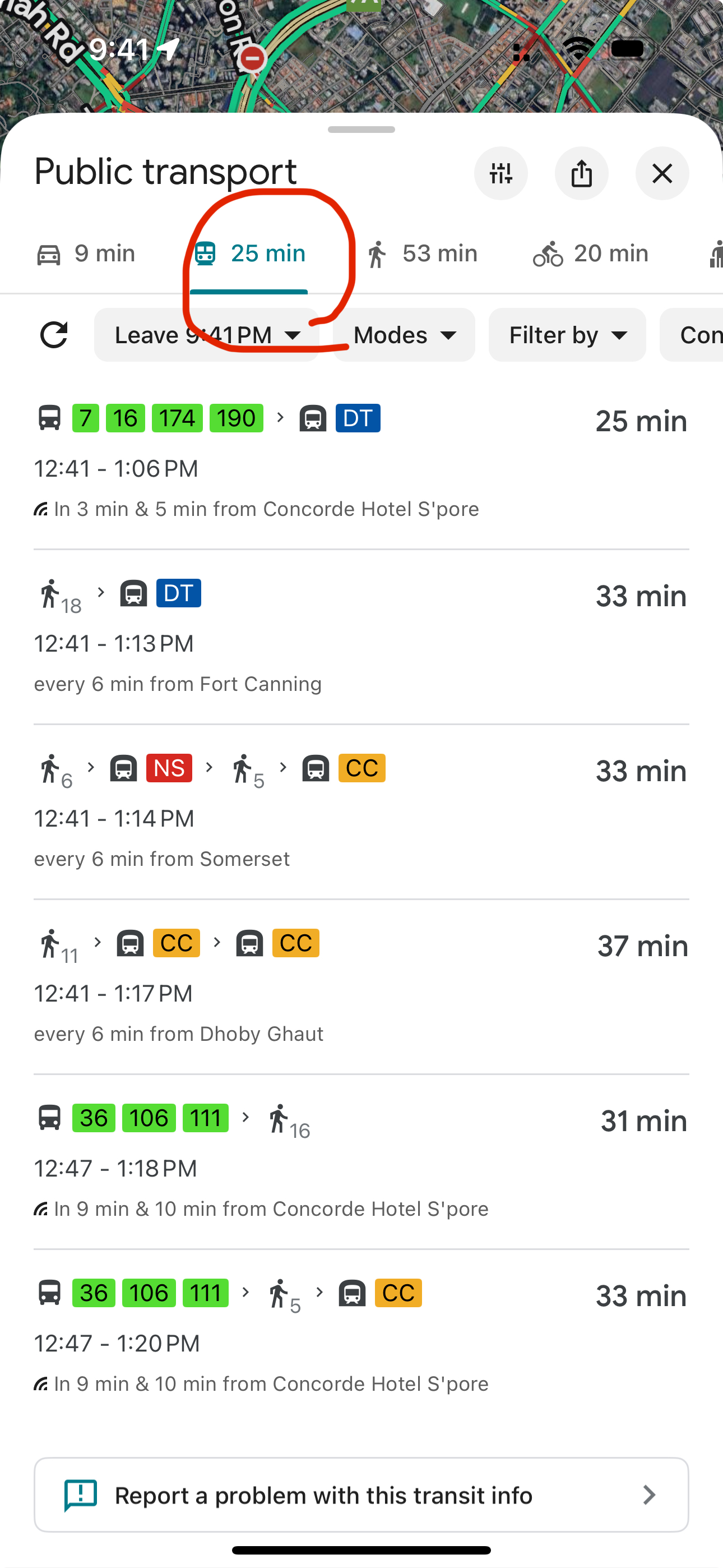 구글맵에서 교통수단의 옵션을 보여주는 스크린 샷, 목적지는 마리나 베이 샌드 호텔로 입력