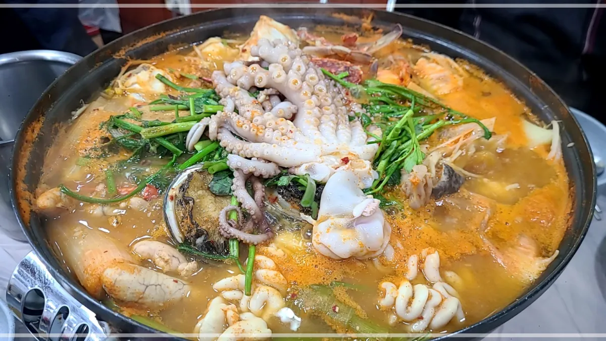전골냄비속-해물탕