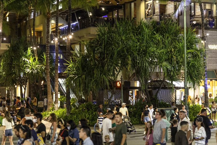 와이키키 밤 거리