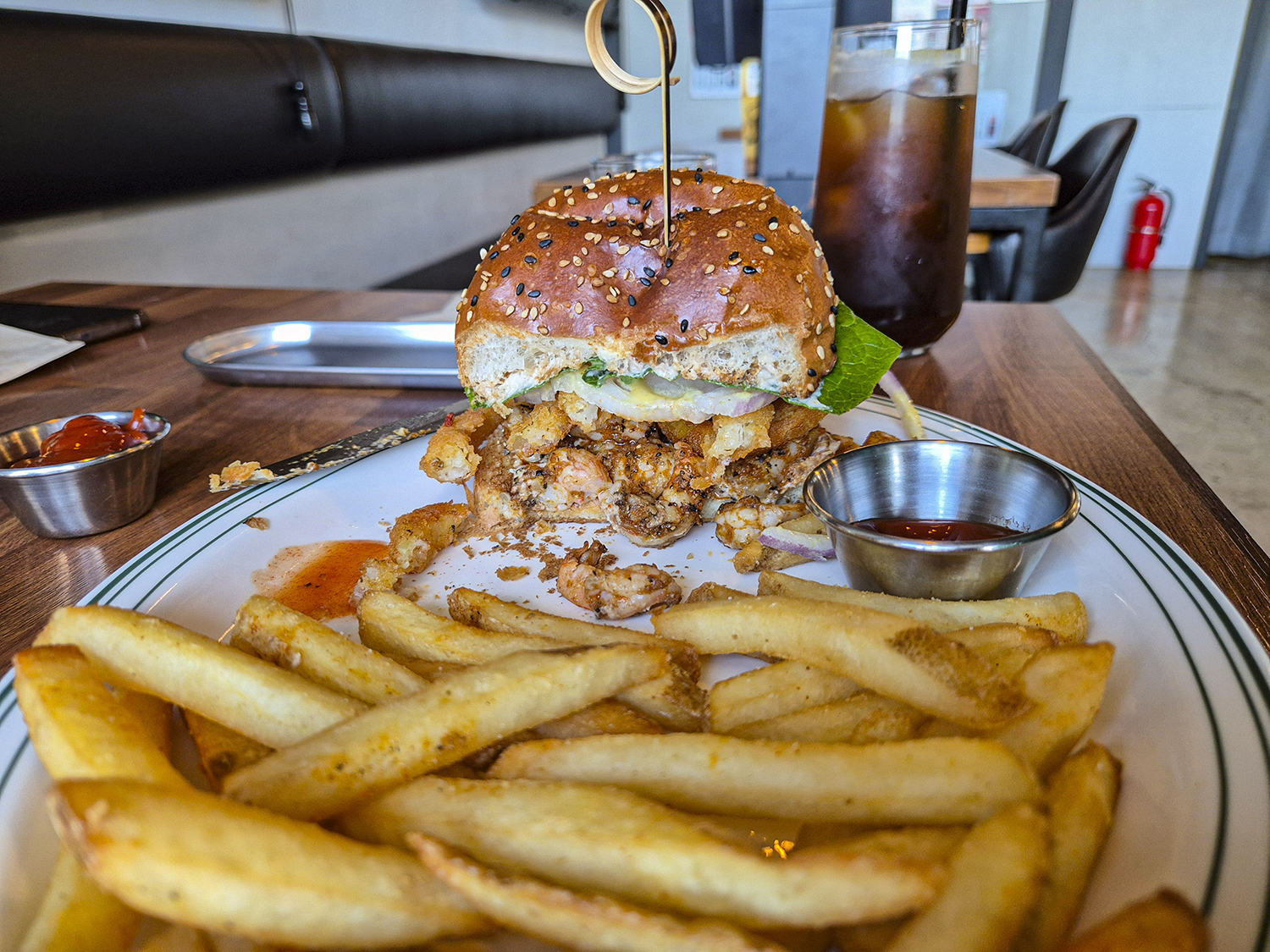 스파이시 쉬림프버거 세트 4