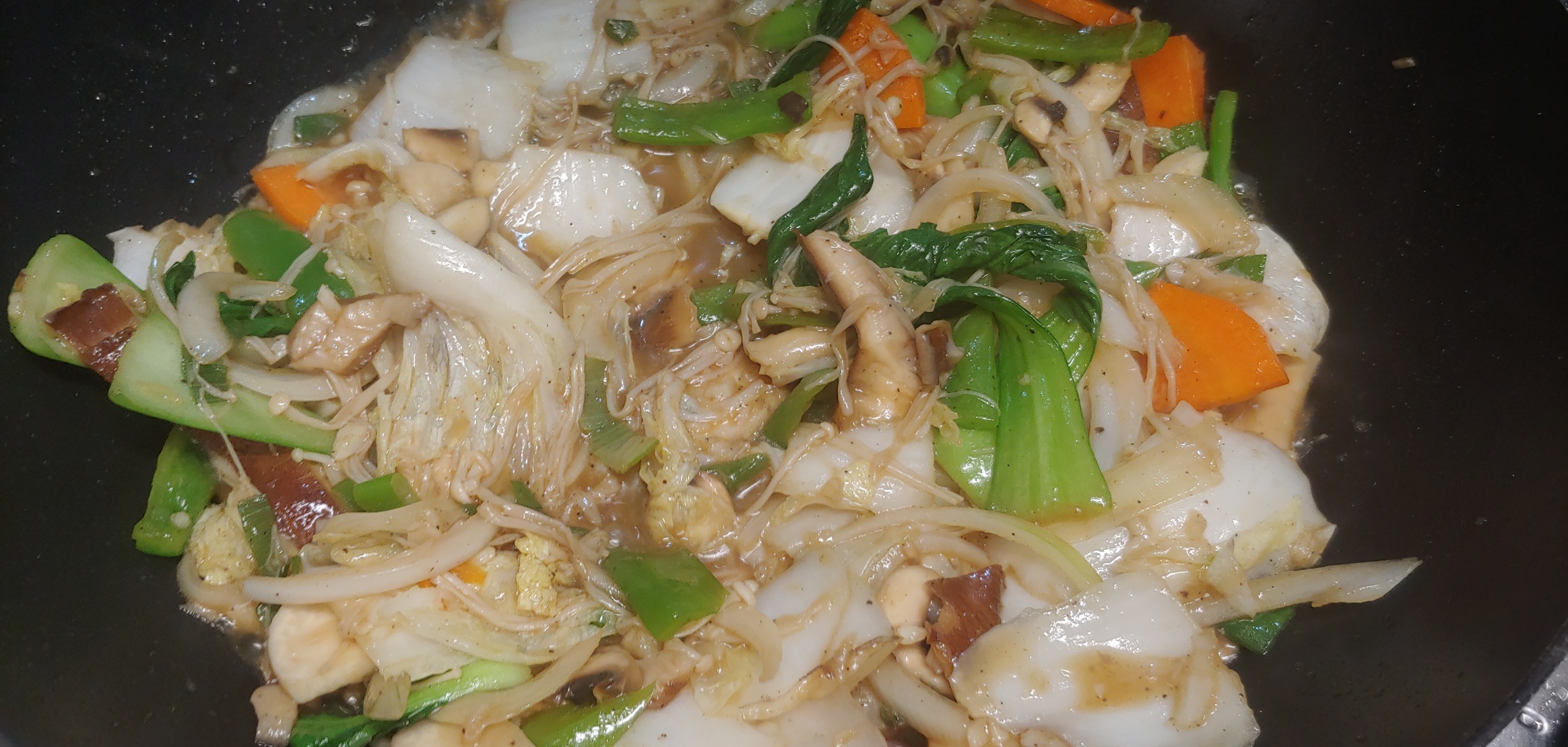 간은 좀 짜게되있는데 문제없습니다. 후에 물(또는 전분물)을 섞어 간이 맞춰집니다.