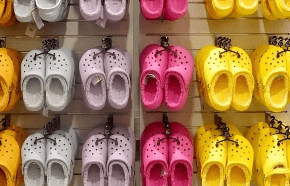 잘나가던 어글리 슈즈… 왜 무너졌나?