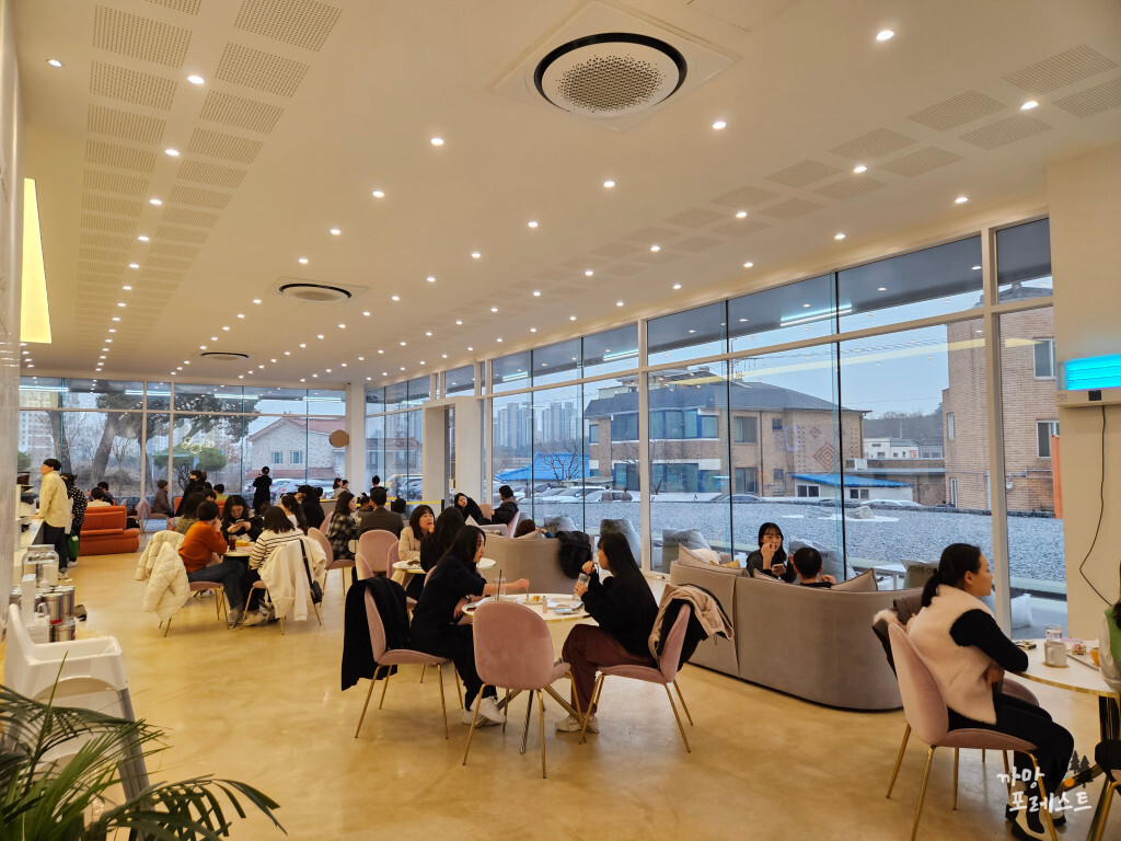 포커스온나우 내부 분위기