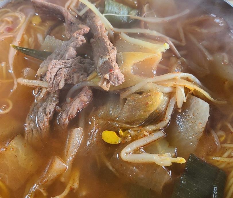 얼큰한 국물의 한국기행 경산 육국수