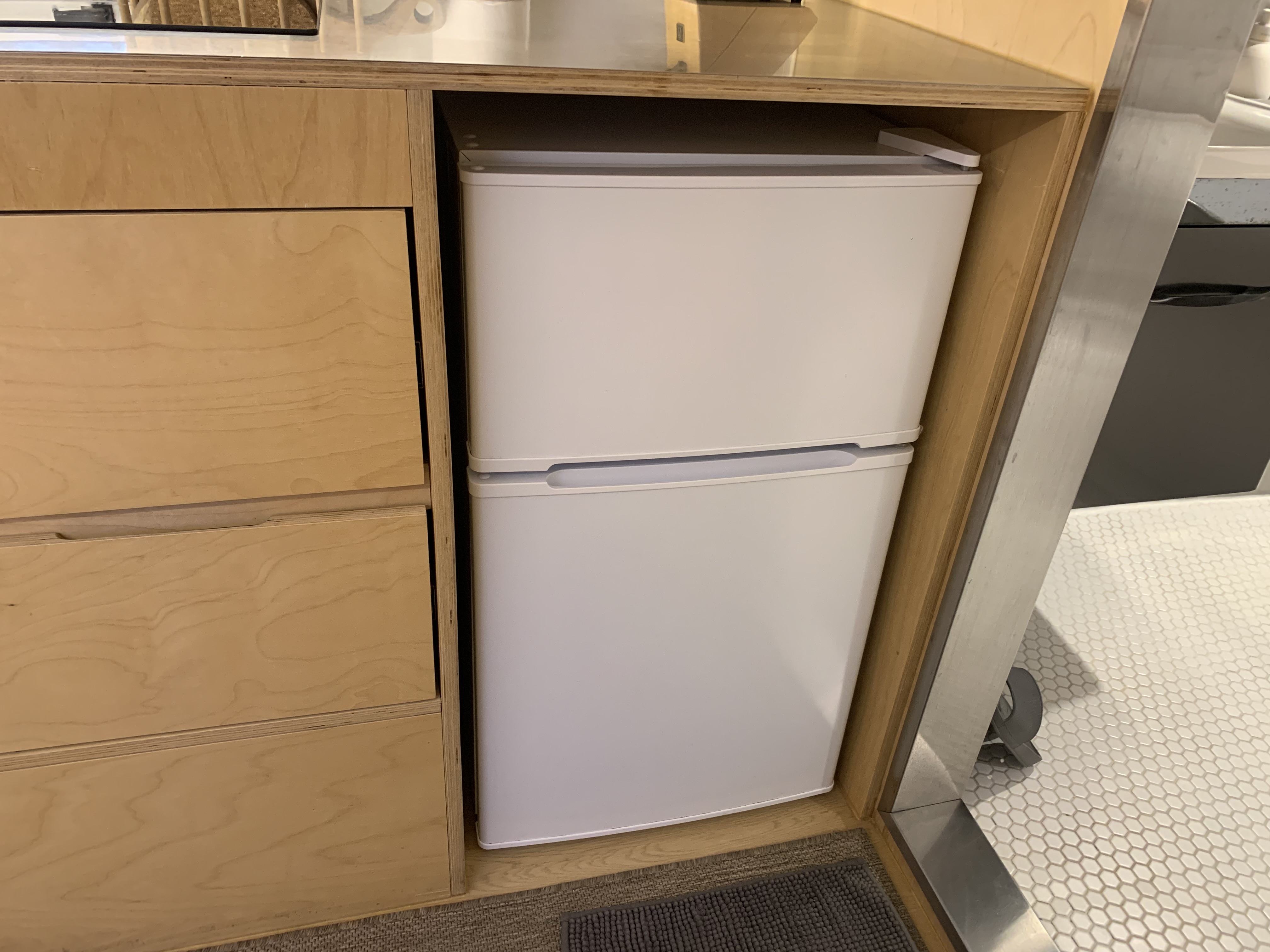 제주도에서 찾은 감성 글램핑 숙소 어라운드폴리 리뷰 - 겨울 에어스트림 숙박 후기