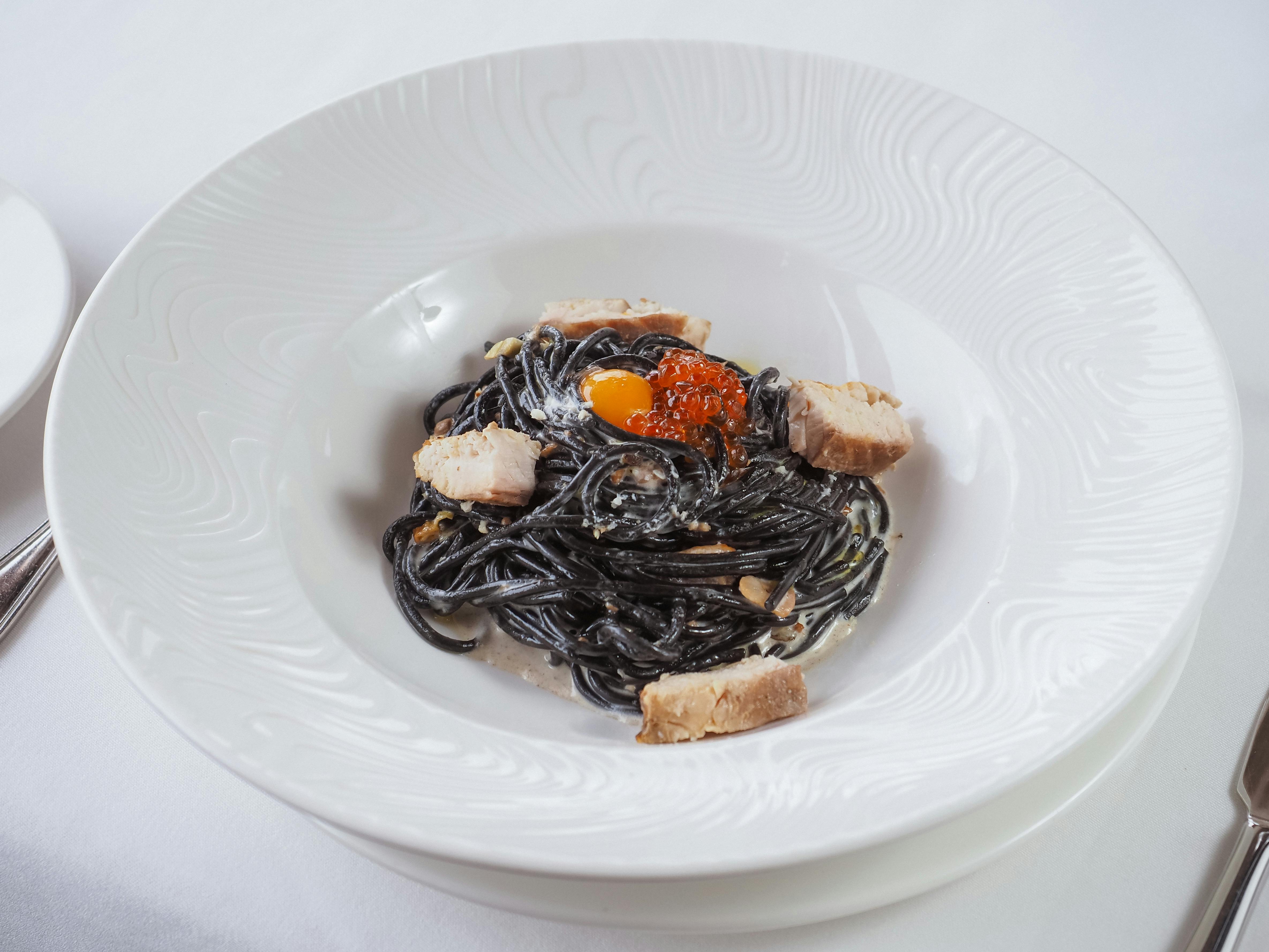 오징어먹물 파스타 사진