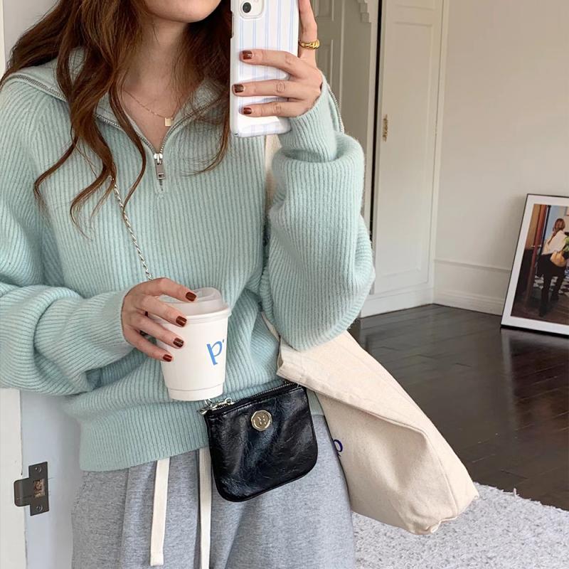 세일러 카라 하프 반집업 니트