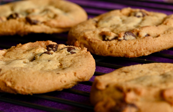 🍪 달콤함에도 기준이 있다 – 버터와 우유 없이 만든 채식 초코칩 쿠키