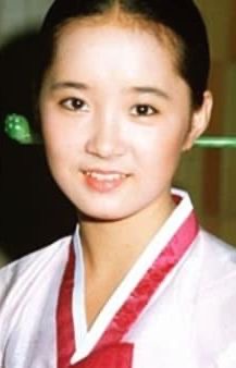 윤유선