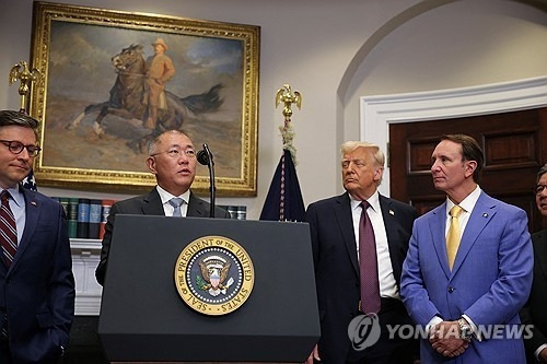 발표하는 현대자동차 정의선 회장님.