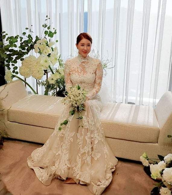 서인영 이혼 사유 남편 나이 프로필 근황 유튜브 잭팟 코 보형물 제거 스토리 총정리