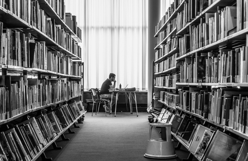 대학교 도서관