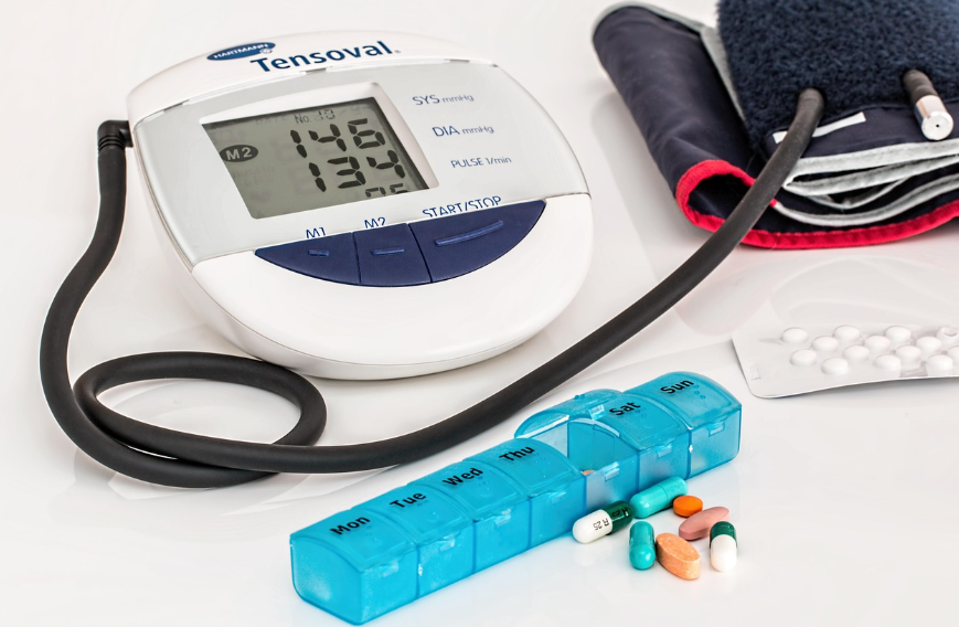 만성질환 고혈압 수치와 현대인의 생활 습관.