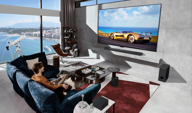 LG Signature OLED TV T