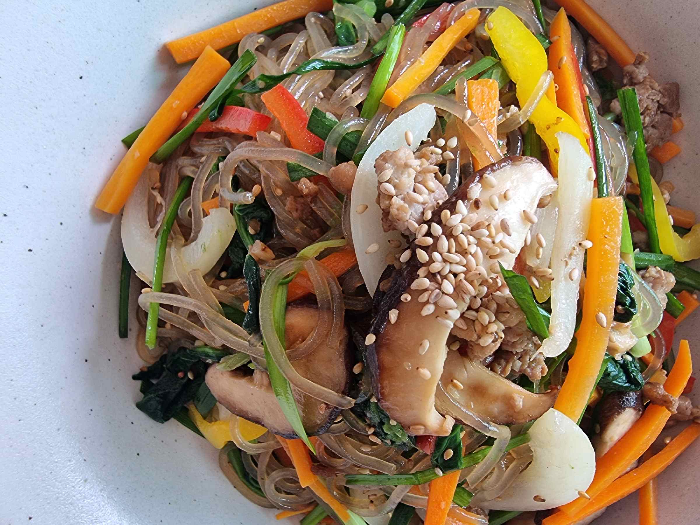 알록달록 맛있는 잡채 완성!