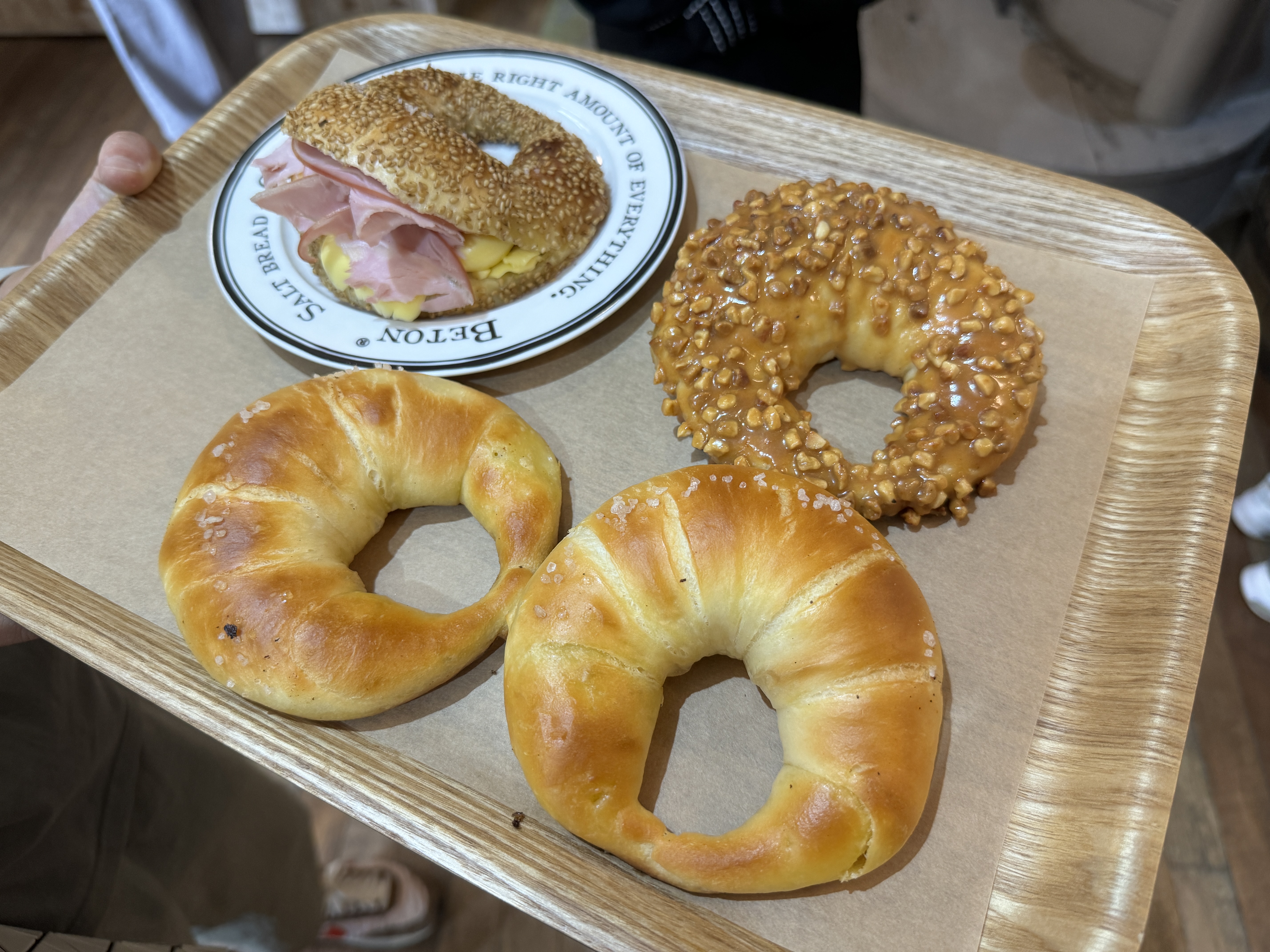 성수-빵집-베통-구매한빵