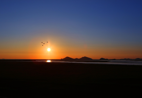 옛 철길 따라 걷는 역사 도보여행