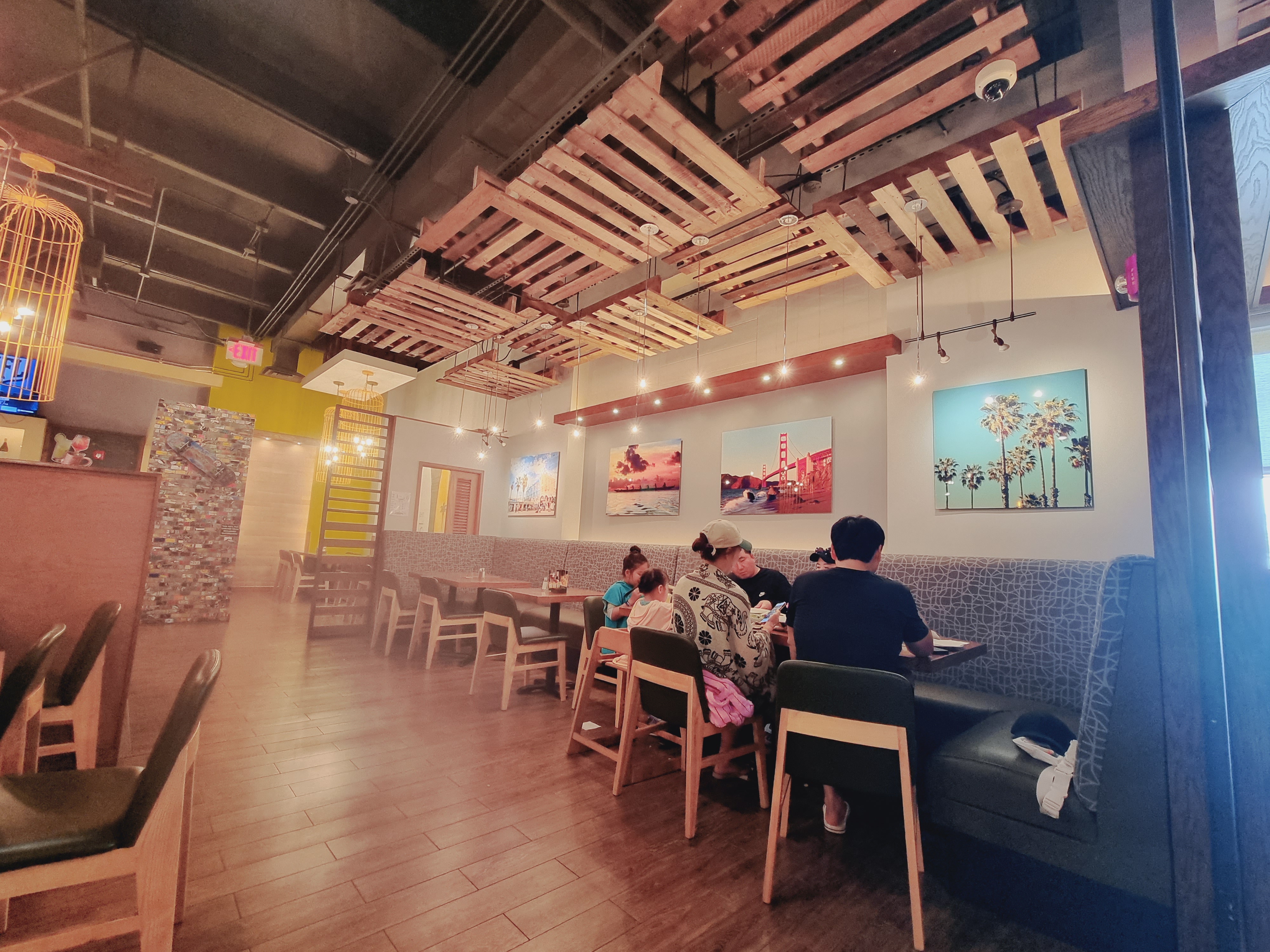 괌맛집 미국음식 피자와 샐러드 맛집 California Pizza Kitchen