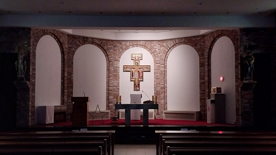 홍제동성당 제대, 제단, 감실, 십자고상 사진