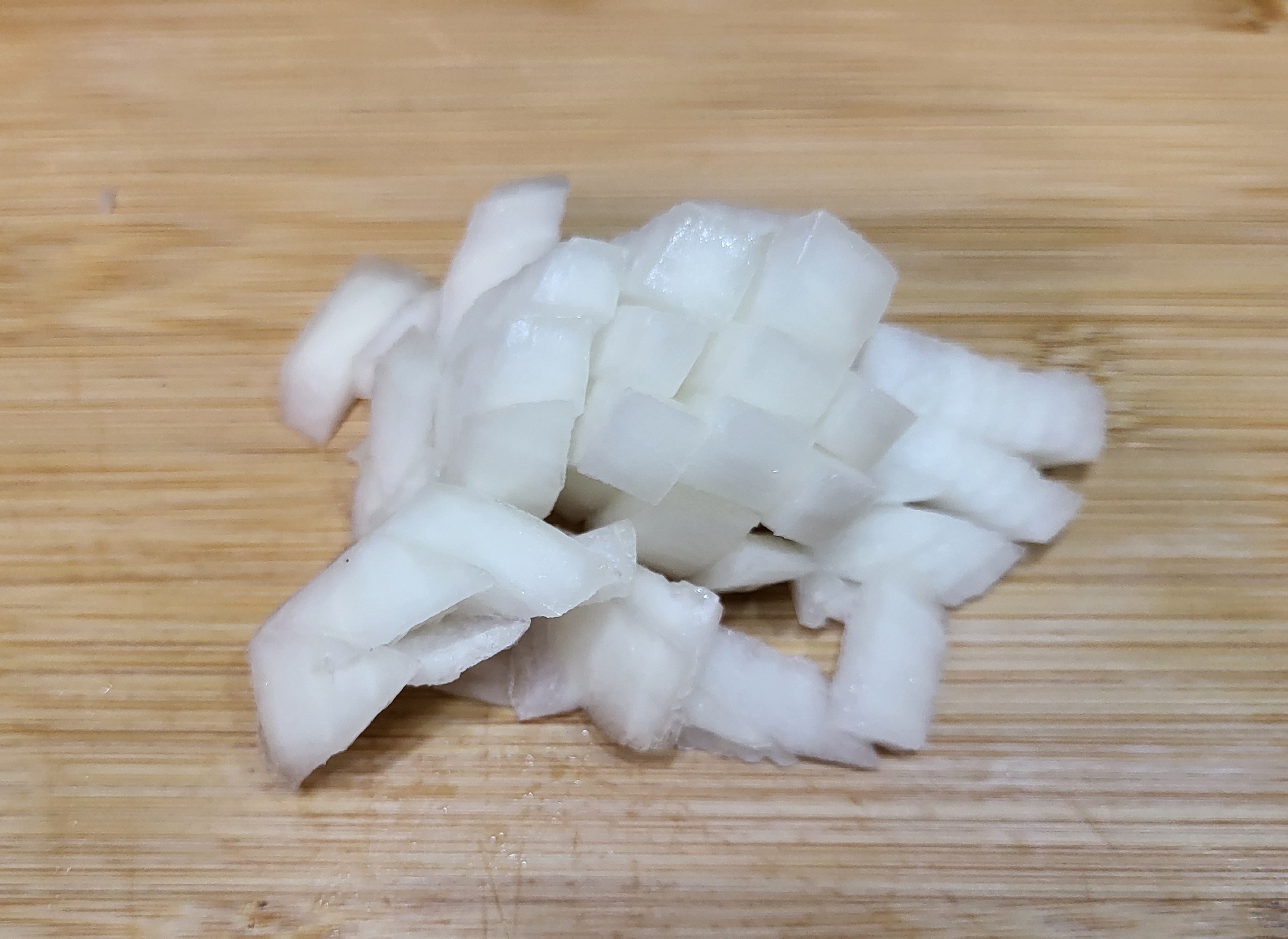 양파 사방 1cm로 썰기