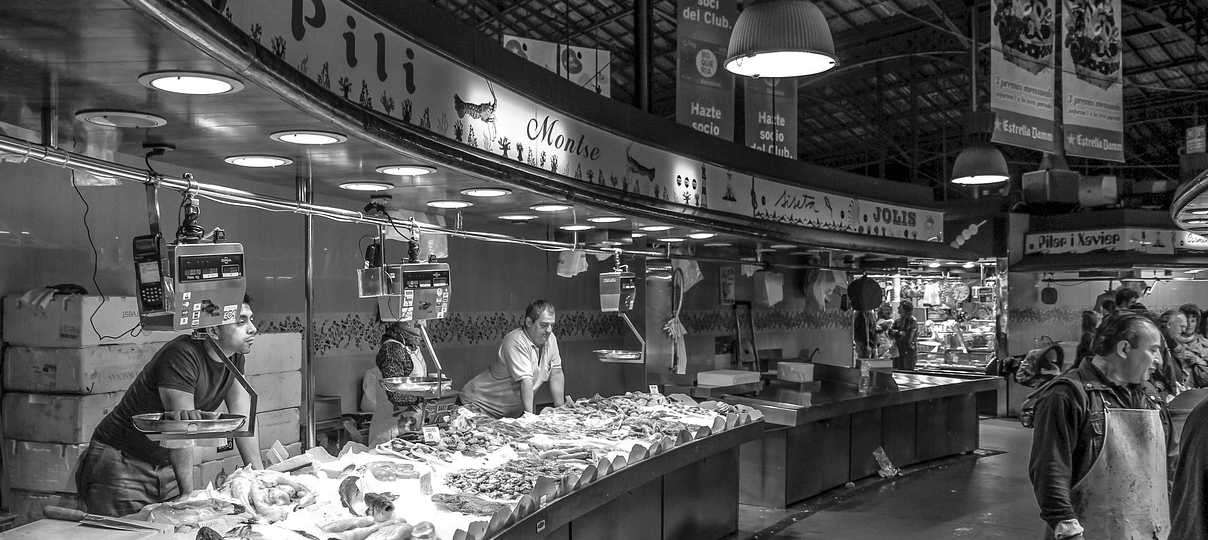 생선 시장의 풍경