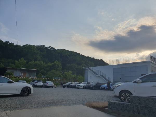 고기리막국수-1주차장