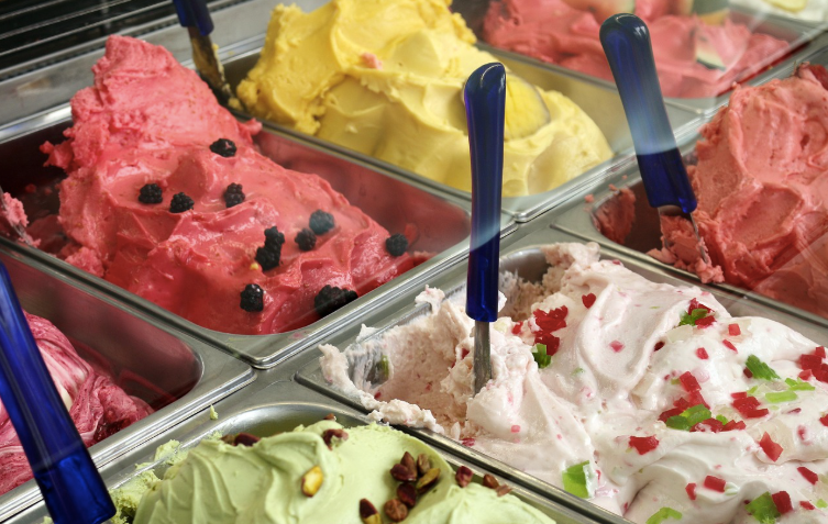 세계의 독특한 직업 아이스크림 맛 개발자(Ice Cream Flavor Developer), 한 스푼의 행복을 연구하는 사람들
