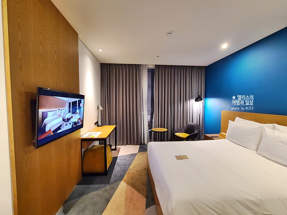 L7 홍대 바이 롯데 스탠다드 더블 룸 꼼꼼후기