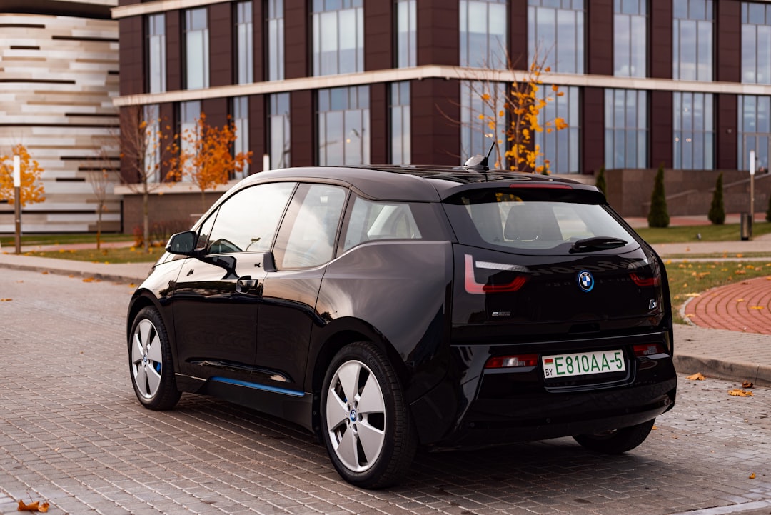 i3