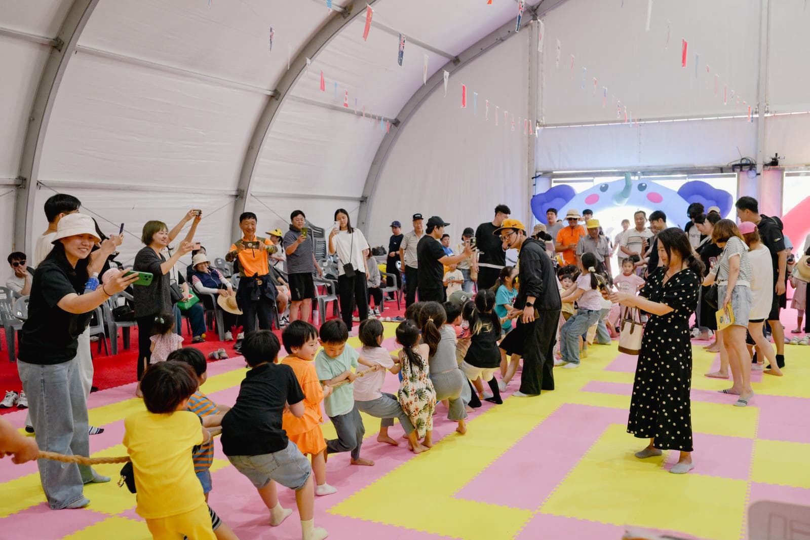 [5월 축제]2025 성주참외&amp;생명문화축제 한눈에 보기❘기간, 프로그램, 불꽃놀이, 공연 일정 정리