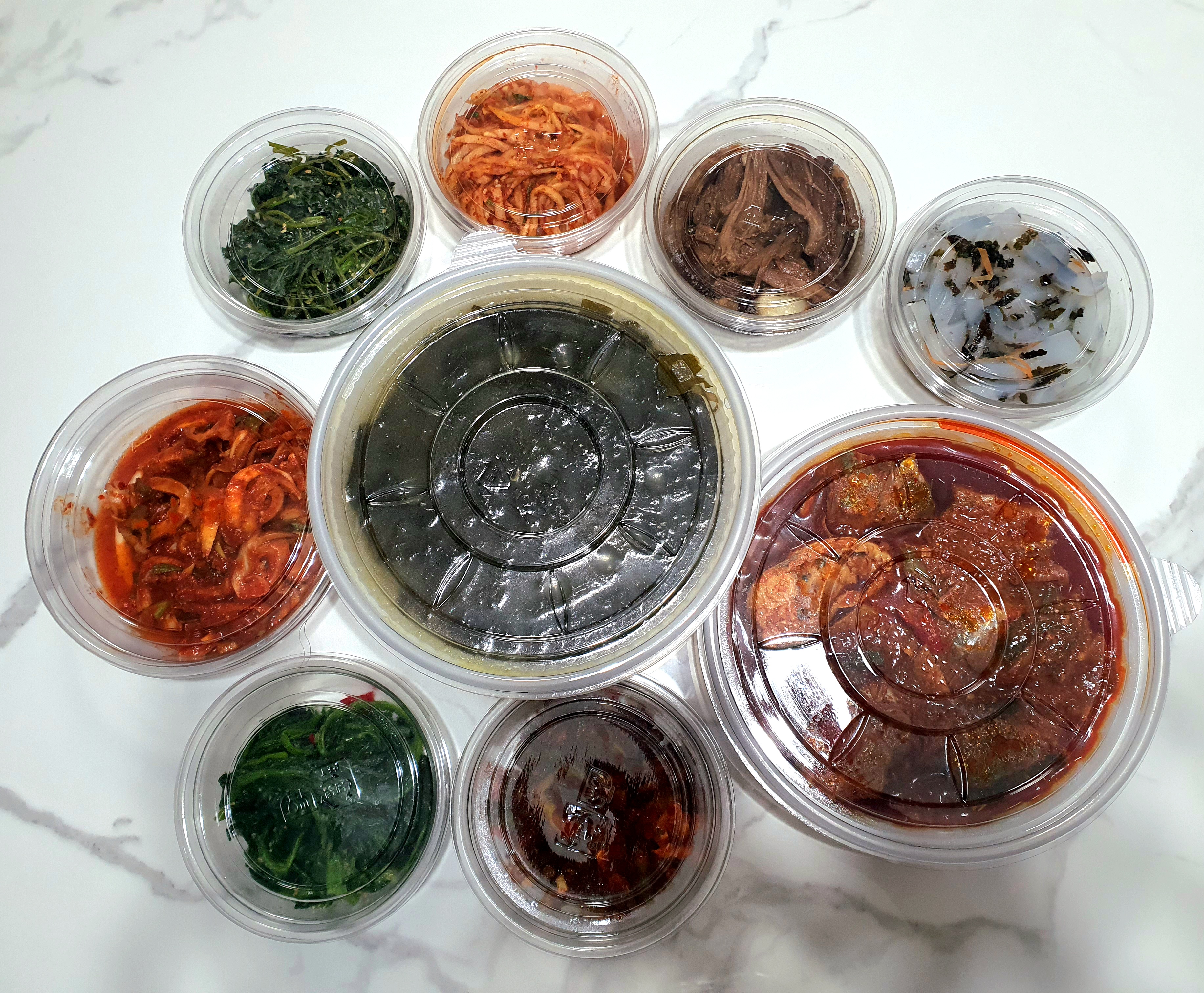 반찬가게의-반찬입니다.