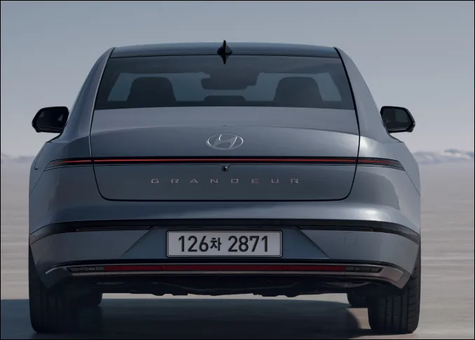 그랜저 뒷면