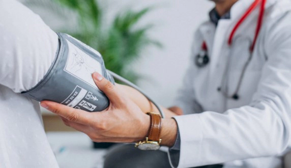 저혈압 증상과 원인 관리법