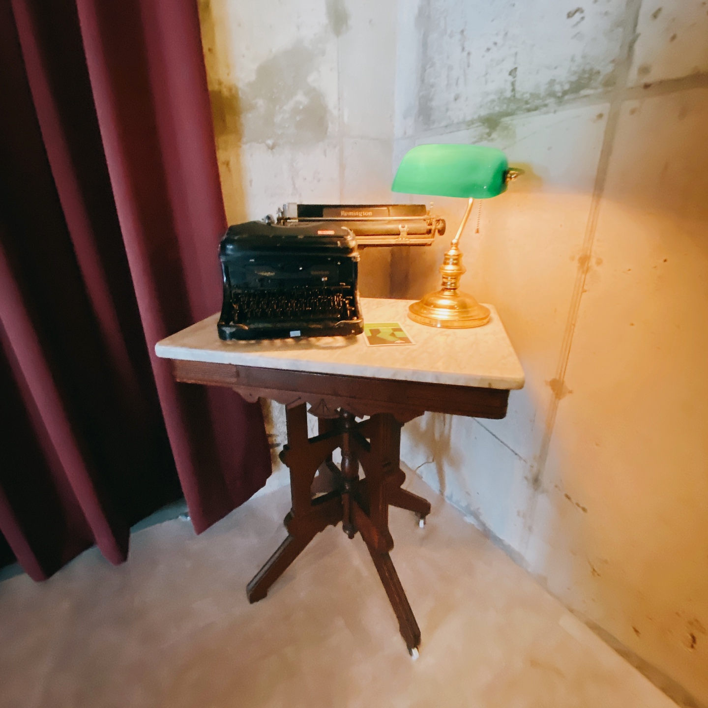 제주 애월 환혼 무수천계곡 트리하우스 웃뜨리 카페